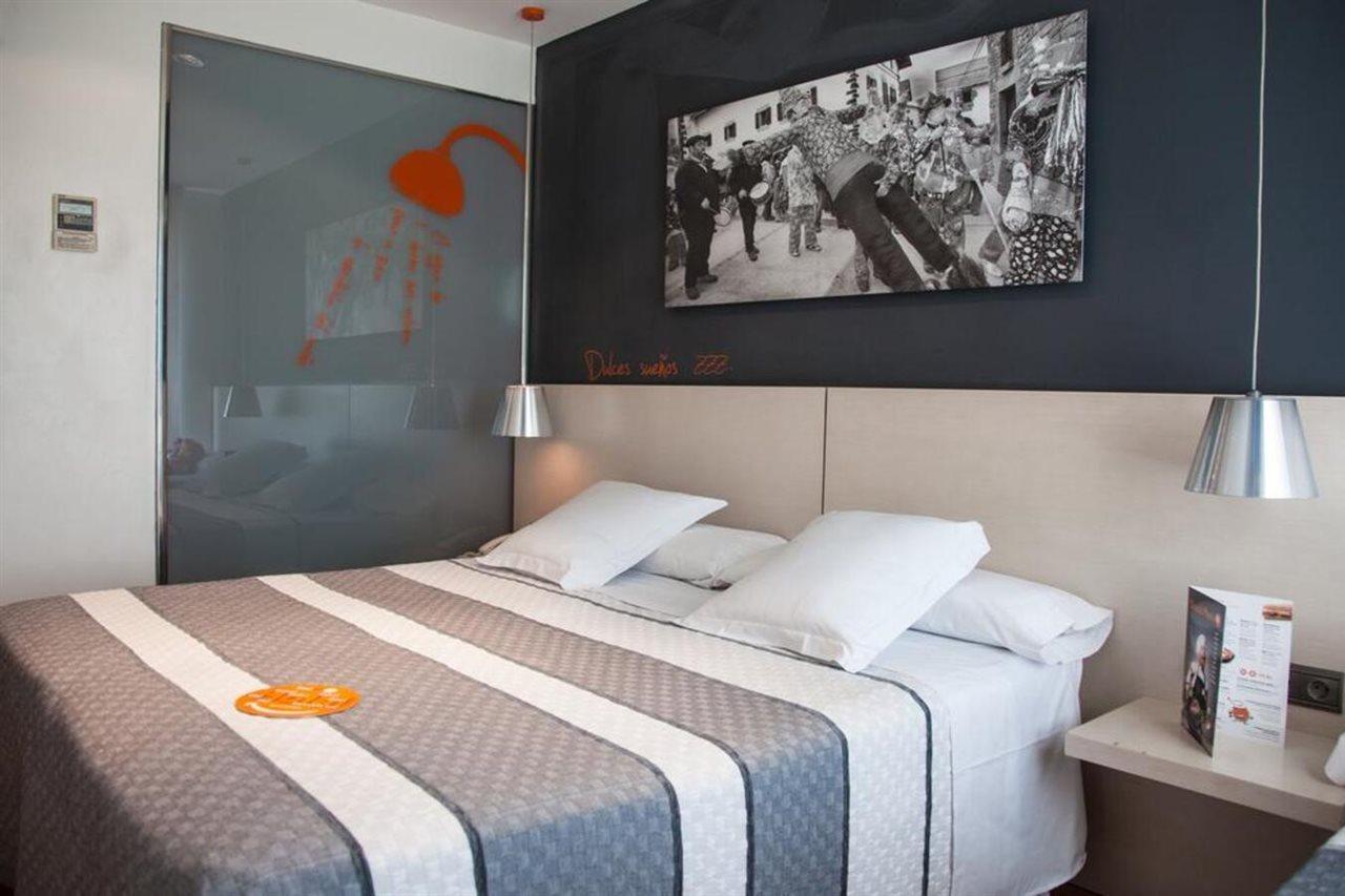 Hotel Bed4U トゥデラ エクステリア 写真