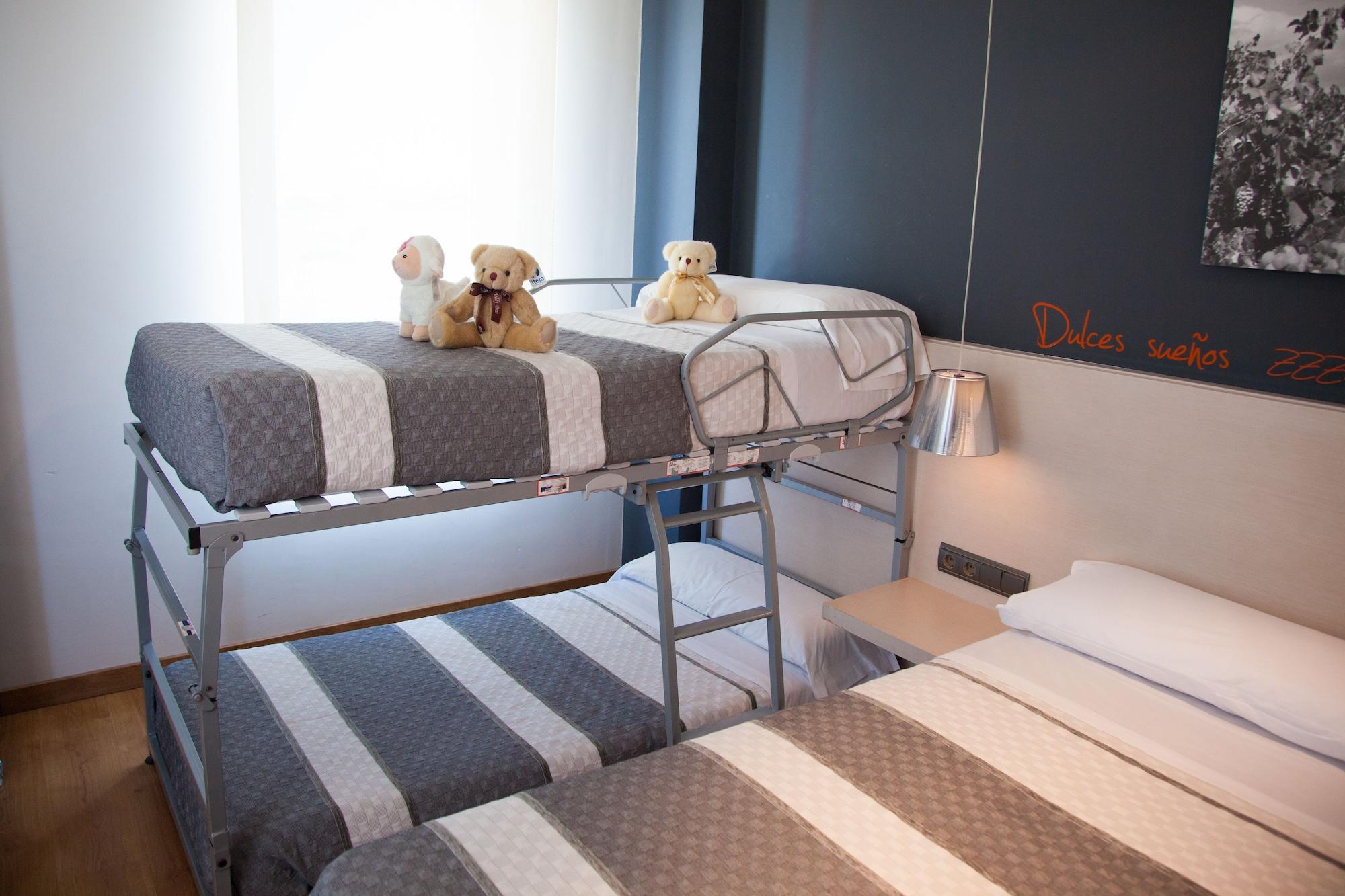 Hotel Bed4U トゥデラ エクステリア 写真